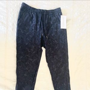 Athleta Printed Farallon Jogger